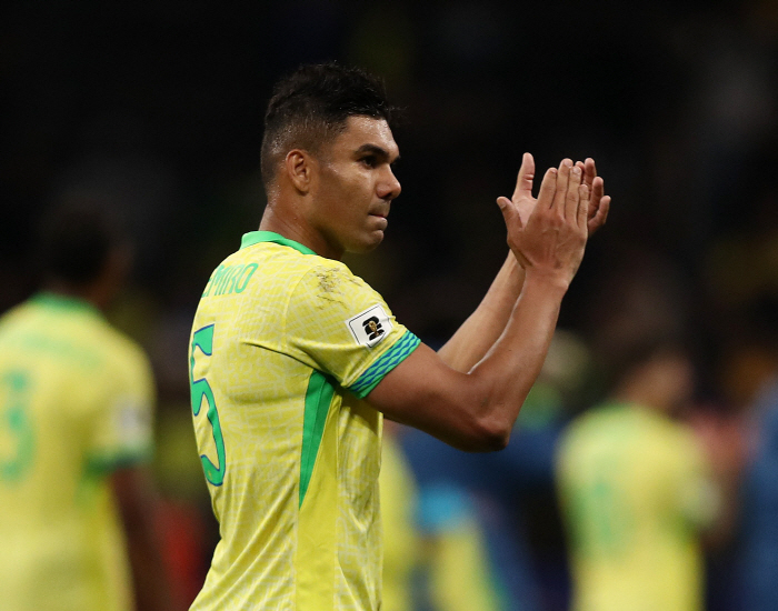Shock Manchester United £70m WALKLE is leaving in the end...Ronaldo Reunited Al-Nasr Claims Progress in Negotiations