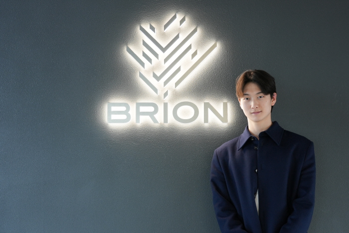 Short Track Prospect Shin Dong-min Sign Management Contract With Brion Company