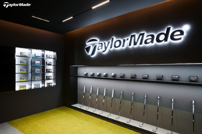 TaylorMade Opens TaylorMade Performance Studio at Walkerhill Golf Club for Fittings and Practice in the City