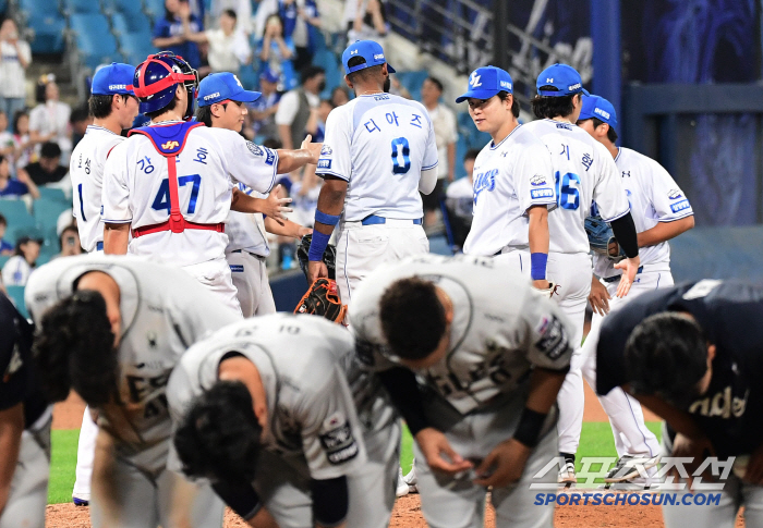 The ace of nine wins came out, but a mistake → a mistake → a mistake. Is it the first place team. It's like we were in last place. The master replaced the replacement in the 3rd inning of anger