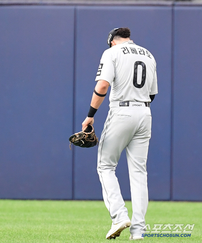 The ace of nine wins came out, but a mistake → a mistake → a mistake. Is it the first place team. It's like we were in last place. The master replaced the replacement in the 3rd inning of anger