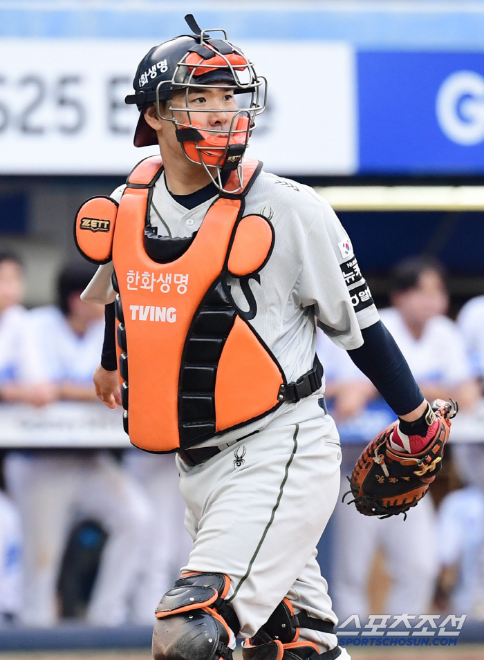 The ace of nine wins came out, but a mistake → a mistake → a mistake. Is it the first place team. It's like we were in last place. The master replaced the replacement in the 3rd inning of anger