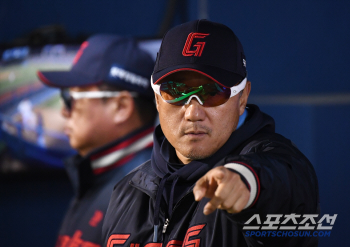 batting average of 0.463 became hotter in June! He doesn't even say it's hard. Jeon Kyung-ki will play → He's going out to defense…The reason why two days off is precious. 