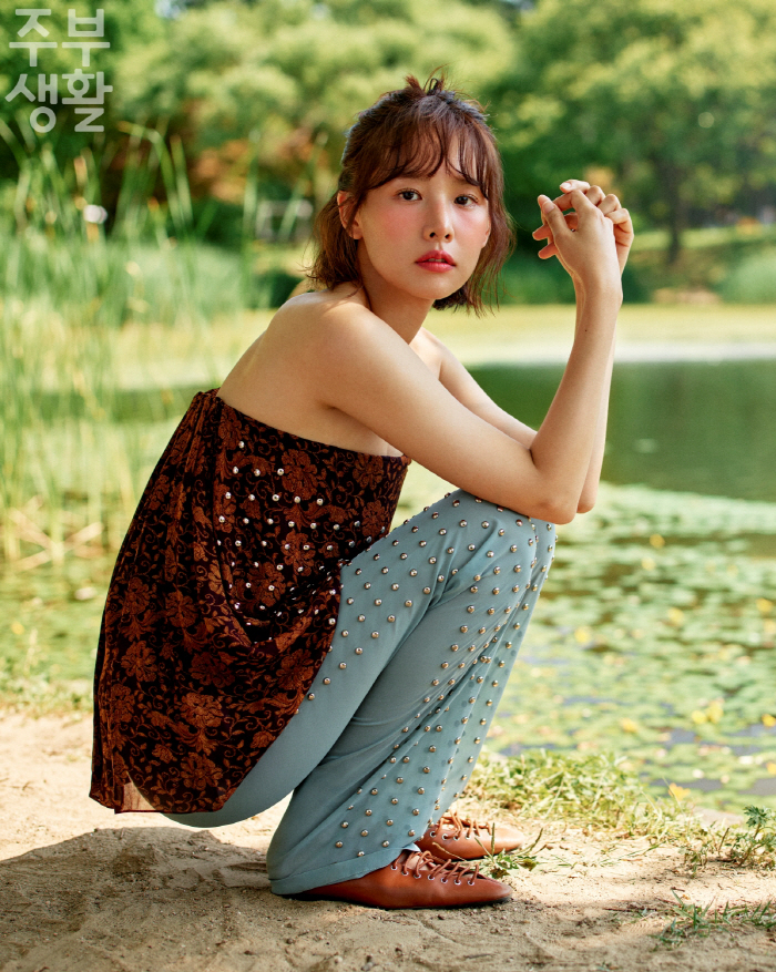 Cho Yoonhee, fresh and fresh. 