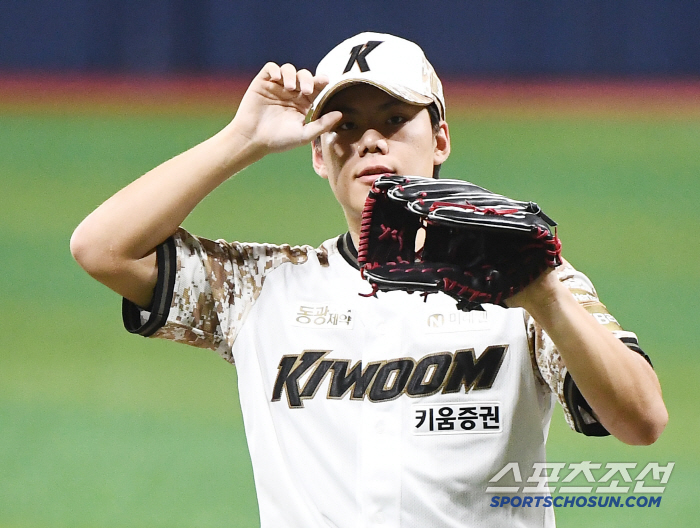 ERA 6.31 League's Most Lost Pitcher Finally Goes to the 2nd Army...The time has passed for encouragement