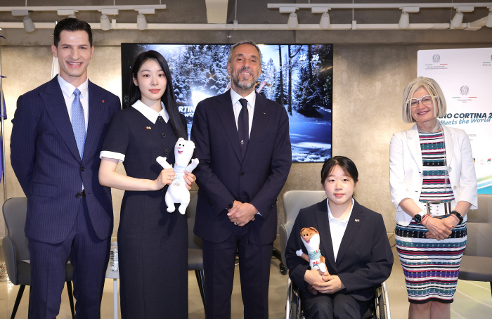 Figure skating queen Kim Yu-na's class of the Olympics makes a surprise appearance at the Milan-Cortina 2026 briefing! The good influence of Sports X athletes on the public