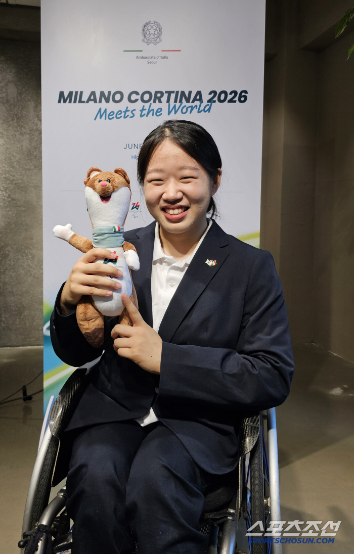 Figure skating queen Kim Yu-na's class of the Olympics makes a surprise appearance at the Milan-Cortina 2026 briefing! The good influence of Sports X athletes on the public