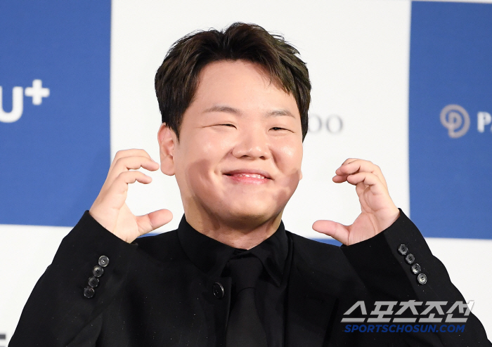  Kwak Junbin, the cuteness of SHINDONG