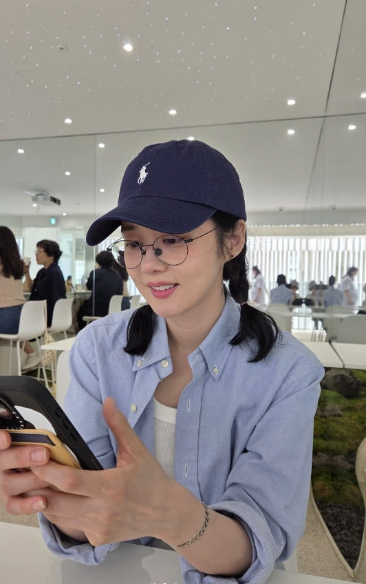  Jang Nara, 44 years old who forgot how to age..Even if you're a college student, you'll be able to believe it