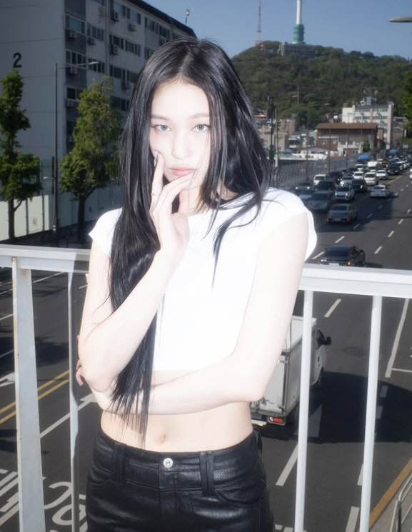 Shinsegae's eldest daughter, All Day Project Annie, the chairman of the real-life chaebol certification, is coming in