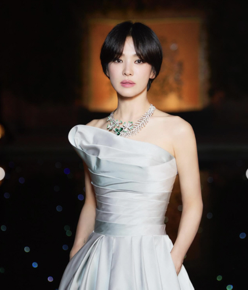 Song Hye-kyo Glows in Spain Ahead of Netflix Drama Comeback
