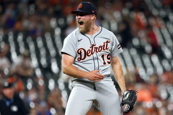 What's wrong with the No. 1 team in ML rankings? Detroit Announces Official Minor Contract With Ko Woo-suk, ERA 1.59 Just Before Release?
