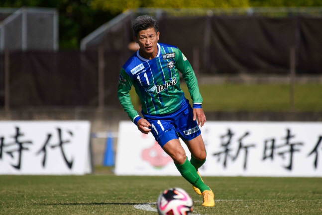 You're still good, aren't you?Miura, 58, was a young gun! There is a 63-year-old active athlete