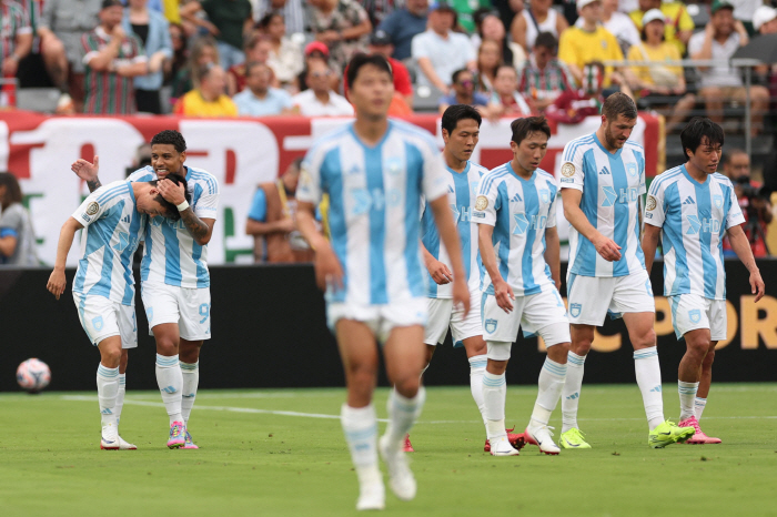 Um Won-sang, a miracle injury 7 years ago → Excluding the signature hall...Eric One-Top, Rakaba's First Selection...Bellingham's Dortmund match reveals best 11