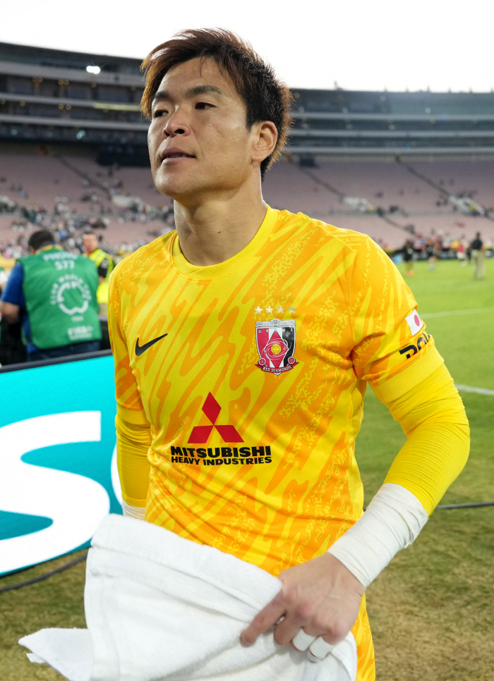 Even with stormy tears and angry cries, he failed to stop him from losing three games in a row Strongest Urawa Shame's 4 Runs, All 3 Defeats → Group League Eliminated