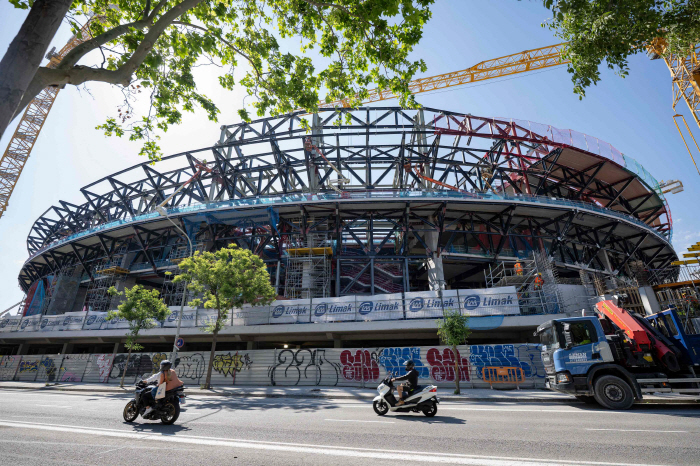 A game at the construction site? Barca Camnow Announces Return...When will it be officially completed?