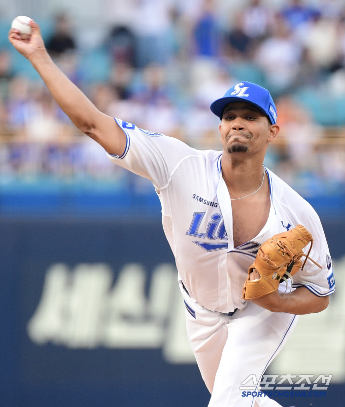I'm falling in love with the wild man's garabito. The first-place team was eliminated with a 155-kilometer fastball  a changeable double-change ball. With 62 hits, one hit and no run in five innings. I can also see my first win in my debut match
