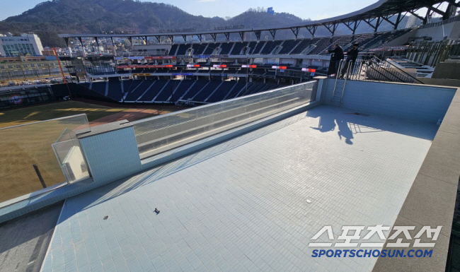 Infinitipul, the new stadium specialty, finally opens...After the pilot operation, the regular fan will be officially released