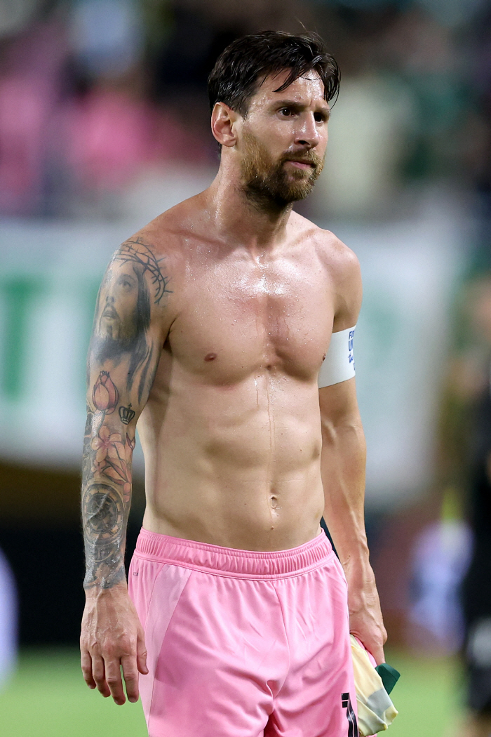 Mouth-fluttering! Messi became the highest-paid player in the Major League for 2 consecutive years...How much does Messi get paid for revealing his salary?