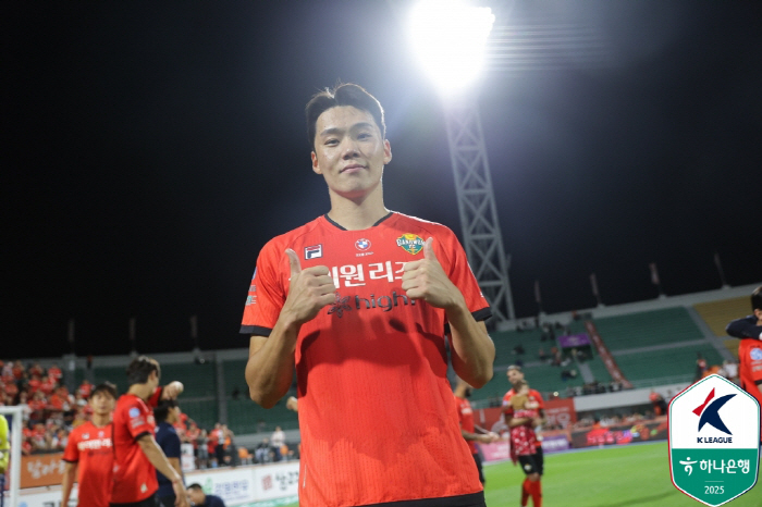 Hong Myung-bo-ho Kang Sang-yoon → Mo Jae-hyun → Jo Min-gyu joins, and the final 26 members of the E1 Championship are confirmed