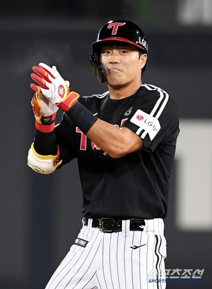  Chun Sung-ho's closing double against Park Young-hyun in the 9th inning