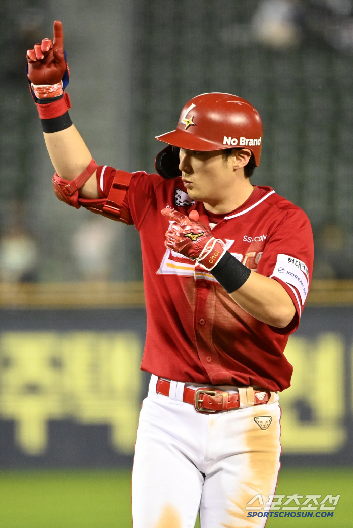  Jihoon Choi's two-run timely hit that widened the score gap.