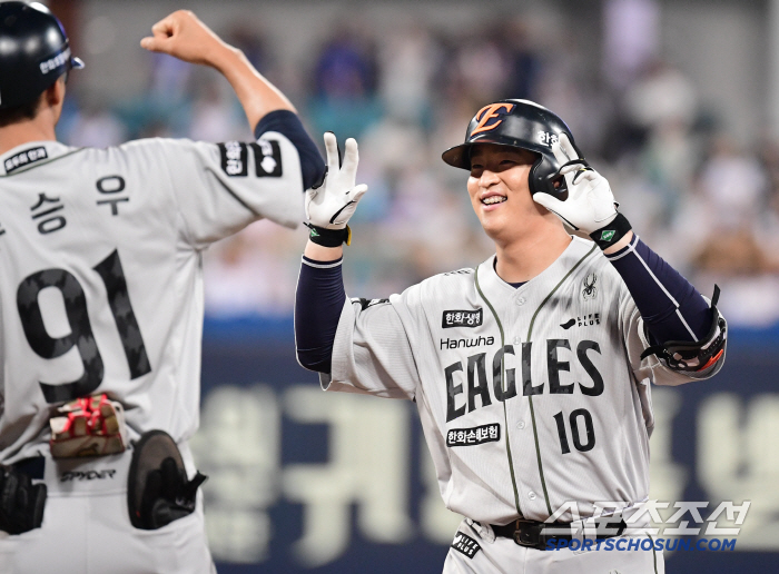  Lee Jinyoung needs a timely RBI