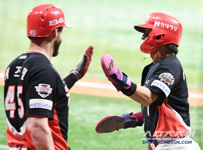 Park Chan-ho scored first