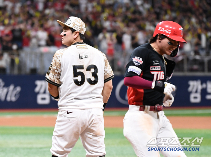  Park Chan-ho, who was killed by Jeon Tae-hyun's bad pitch