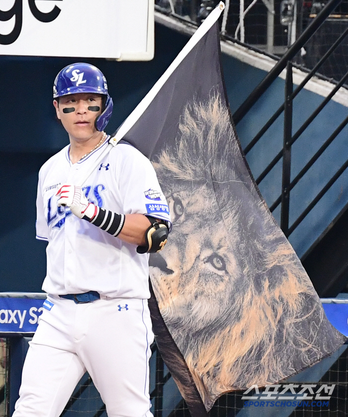 Throwing the ball even to the painful fence of 12 billion veterans. Hanwha, which lost to Garabito, came from behind to win against Samsung. Moon Dong Joo 6 wins Kim Seo Hyun 19S 