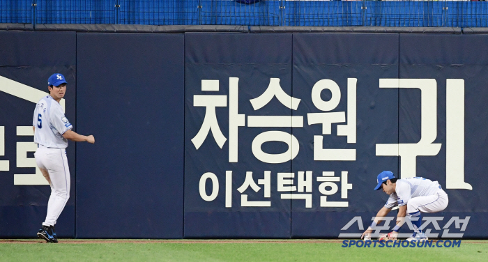 Throwing the ball even to the painful fence of 12 billion veterans. Hanwha, which lost to Garabito, came from behind to win against Samsung. Moon Dong Joo 6 wins Kim Seo Hyun 19S 