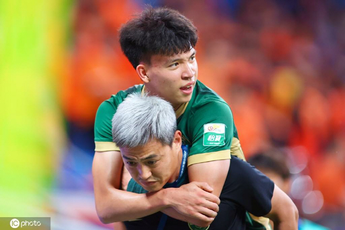 China is pitiful to death. The best 18-year-old in history, failed to go to Korea? I'm not in a good condition