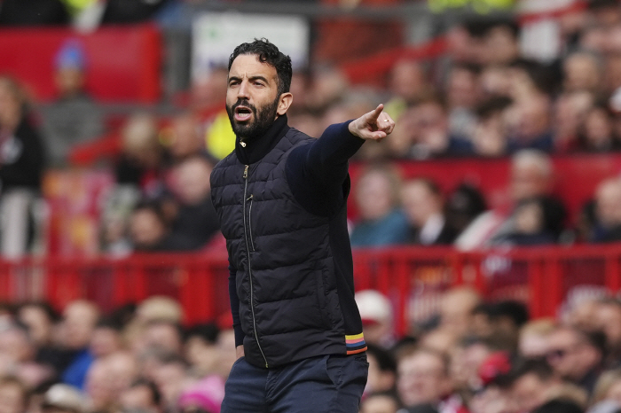 I'm leaving. 100 million euro guy. He's underground…Manchester United vs. Arsenal, the winner is