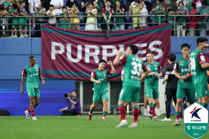  What does it mean to lose? Jeonbuk beat Gimcheon 21 with multiple goals in Compagno and has not lost 17 consecutive games...By 10 points against Daejeon, which is tied with Jeju