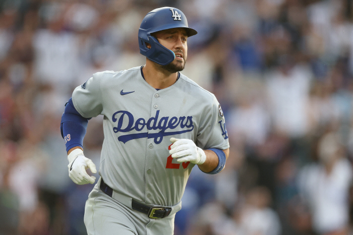 Lee Jung-hoo got less than 360,000 votes, SF, which was beaten by Dodgers premium outside of 20th NL outfield, has not advanced to the second round of voting