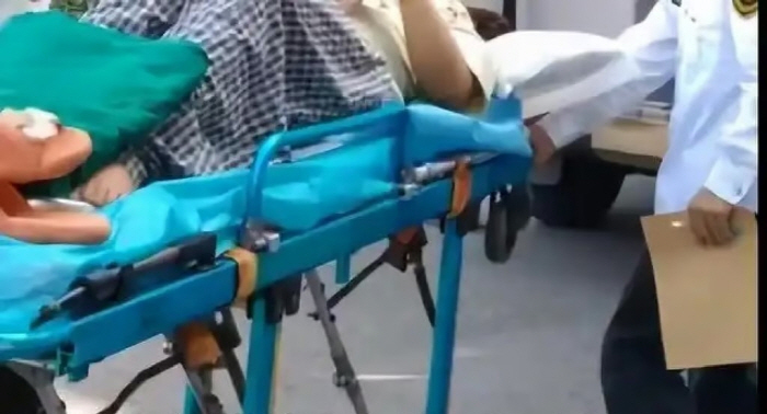 My stomach hurts. I went to the hospital and got pregnant?a childbirth in an hour