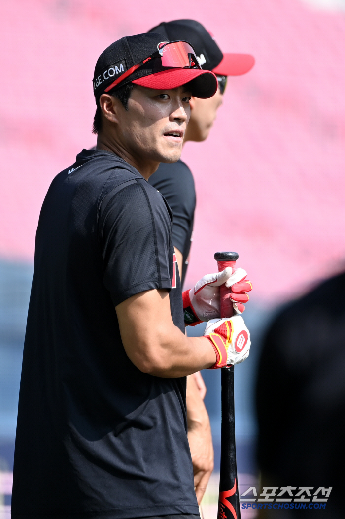  Chun Sung-ho, batting training in Jamsil