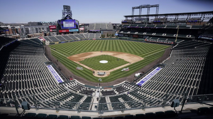 Roberts' stubbornness, Kim Hye-sung's batting average OPS is the top of 73 rookies when he stood at Coors Field's at-bat