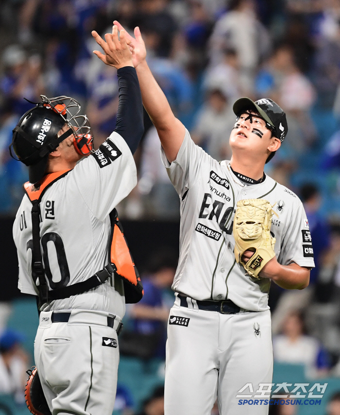 Young-gun, the No. 1 All-Star closing pitcher who faced off on the mound in the 9th inning with the leader of the last team, will continue the legendary closing line