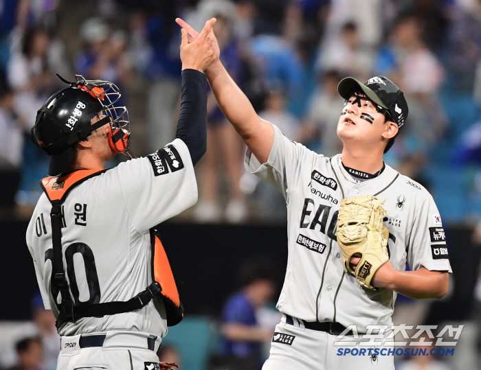 Young-gun, the No. 1 All-Star closing pitcher who faced off on the mound in the 9th inning with the leader of the last team, will continue the legendary closing line