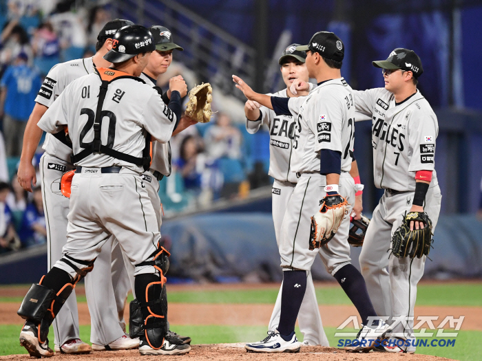 Young-gun, the No. 1 All-Star closing pitcher who faced off on the mound in the 9th inning with the leader of the last team, will continue the legendary closing line
