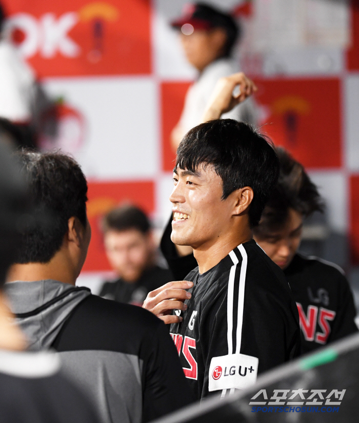 YOUNG HYUN, I'm sorry Lee Jeok-sa, who destroyed his old team, had a good eye for Chun Seong-ho and Chol-ryang