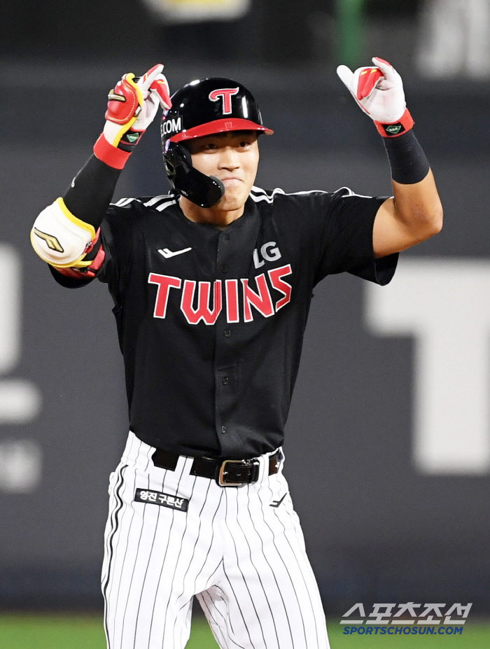 YOUNG HYUN, I'm sorry Lee Jeok-sa, who destroyed his old team, had a good eye for Chun Seong-ho and Chol-ryang