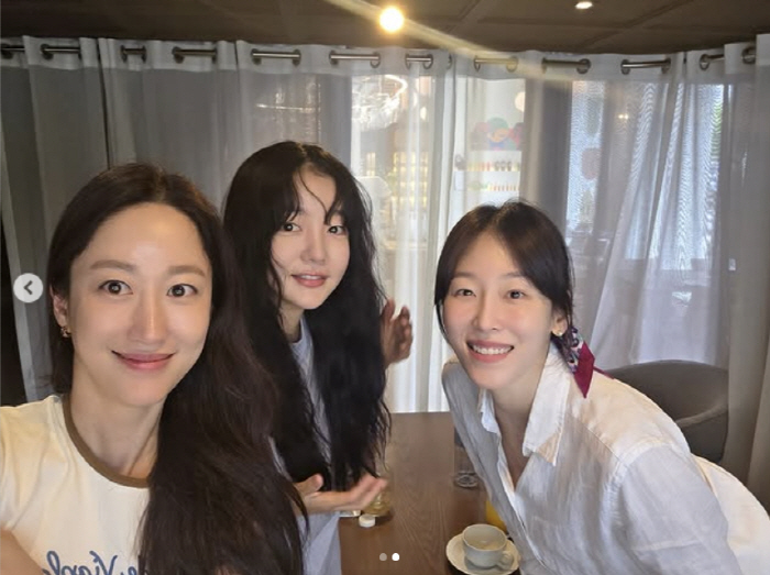 'Avoiding 2.6 billion won in charter fraud.' First disclosure of Seo Hyunjin's recent status...10 years of friendship and meeting with Oh Hae Young