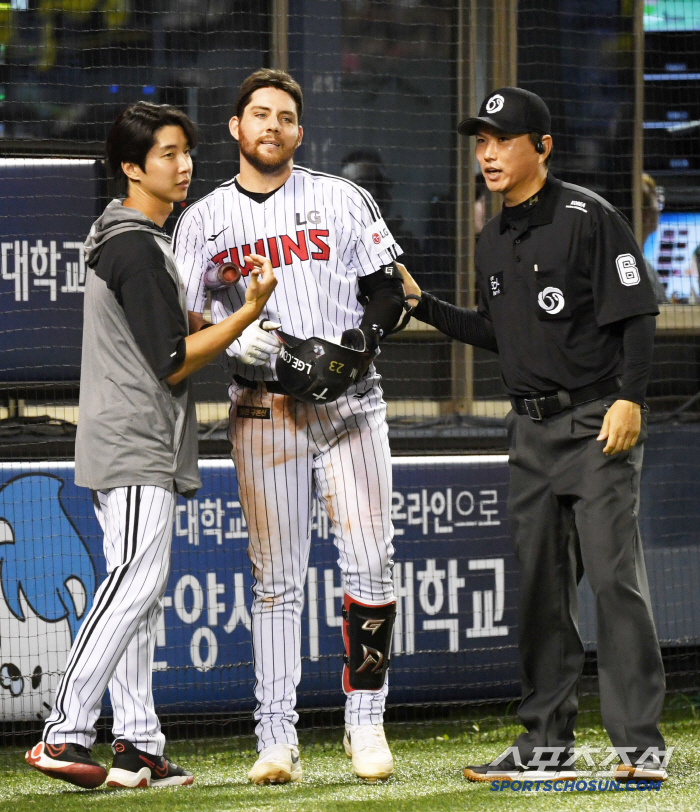 Coach Lee Bum-ho (Jamsil site) appealed to Austin, who struck out a pitch clock for the first time ever, and Yeom Kyung-yeop, who dropped his head, without missing a mistake against him