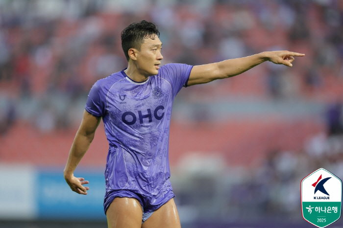  Shin Chang-moo's one goal and one assist, Gwangju, Matheus' exit, leaps to fifth place in the winning league against Anyang