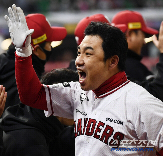 Kangmin Kim, I was a superstar…It's a bit unfortunate. Legend ahead of the retirement ceremony, SSG head coach's honest intentions 