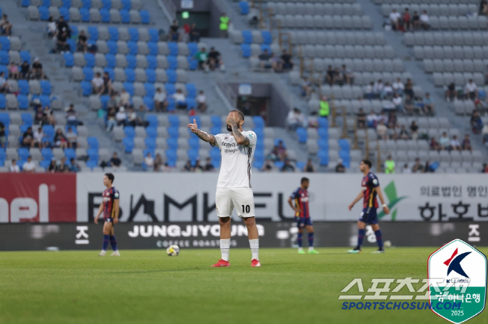 Kim Dae-won Theater Goal → Gangwon, which was forced to leave the top of its head, lost 2-1 to Suwon, 3G, and lost for the first three consecutive games of Suwon season (K League 1 review)