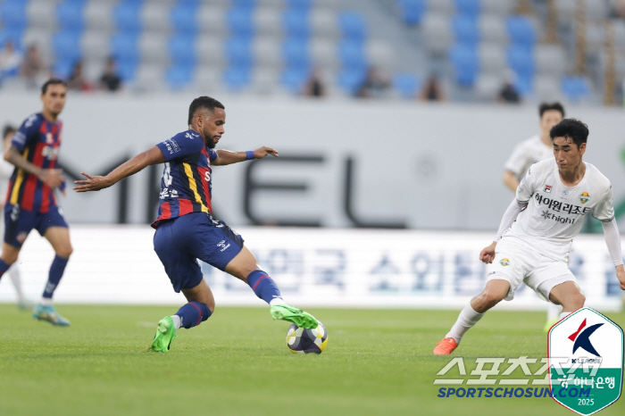 Kim Dae-won Theater Goal → Gangwon, which was forced to leave the top of its head, lost 2-1 to Suwon, 3G, and lost for the first three consecutive games of Suwon season (K League 1 review)
