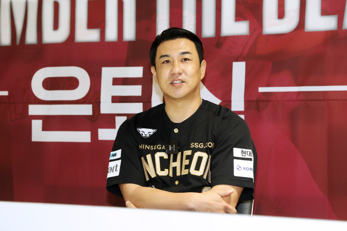 Kim Kangmin's retirement ceremony with a lot of tears? I will never cry...The reason I won't play baseball in the next life is... 